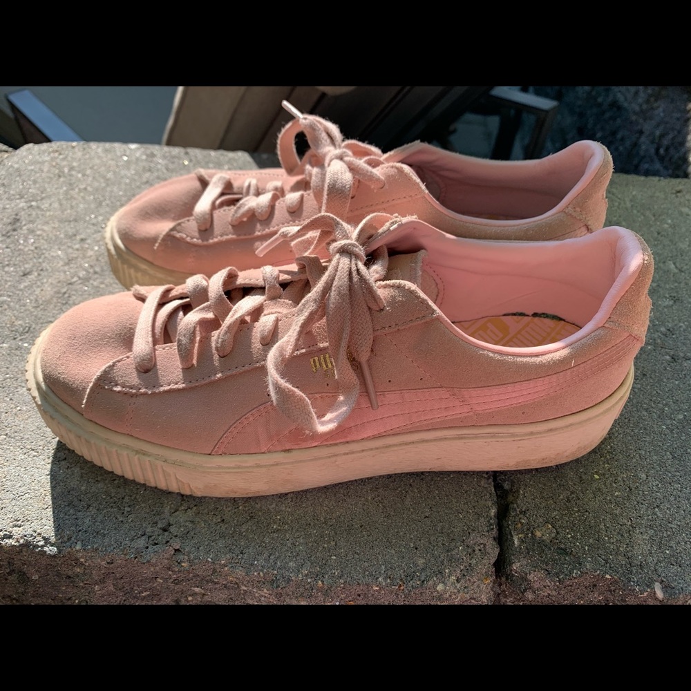 Puma Suede Platform Women’s Sneakers